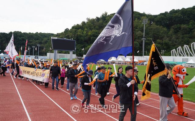 제43회 태봉제 성료... 오토바이 행렬 퍼포먼스 환호